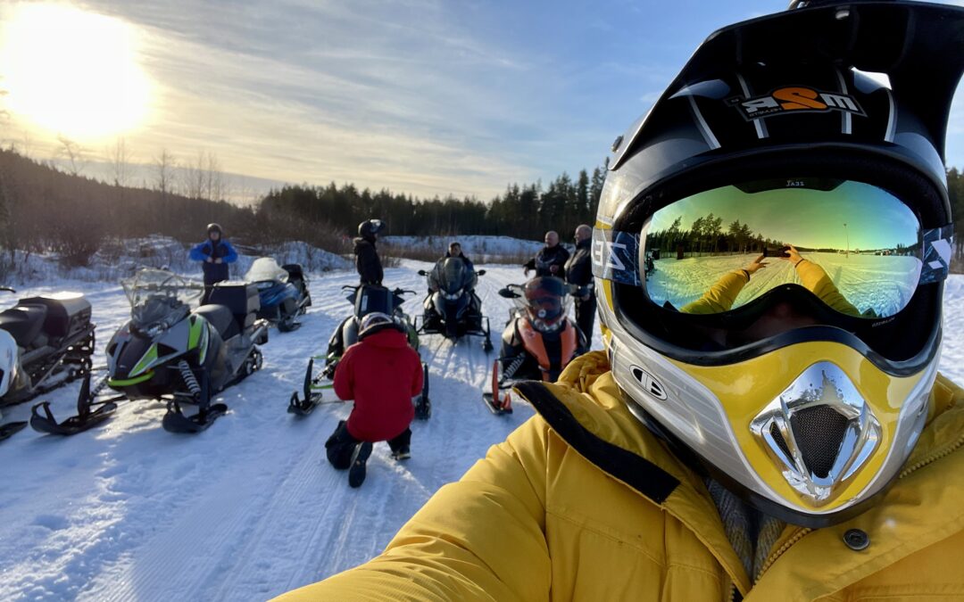 Opplev snøscootertur på Finnskogen – Scooter løyper kun 2 timer fra Oslo Viken