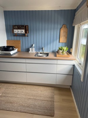 110. Hytte innsjø strandlinje båt sauna, Oslo Akershus 1 time 45 min, 3 soverom, 6 sengeplasser, kjøkken, stue, brygge, og badstue. Turvandring og sykling Norgesferie Øst-Norge grenseskogen Sverige. - Bilde 14