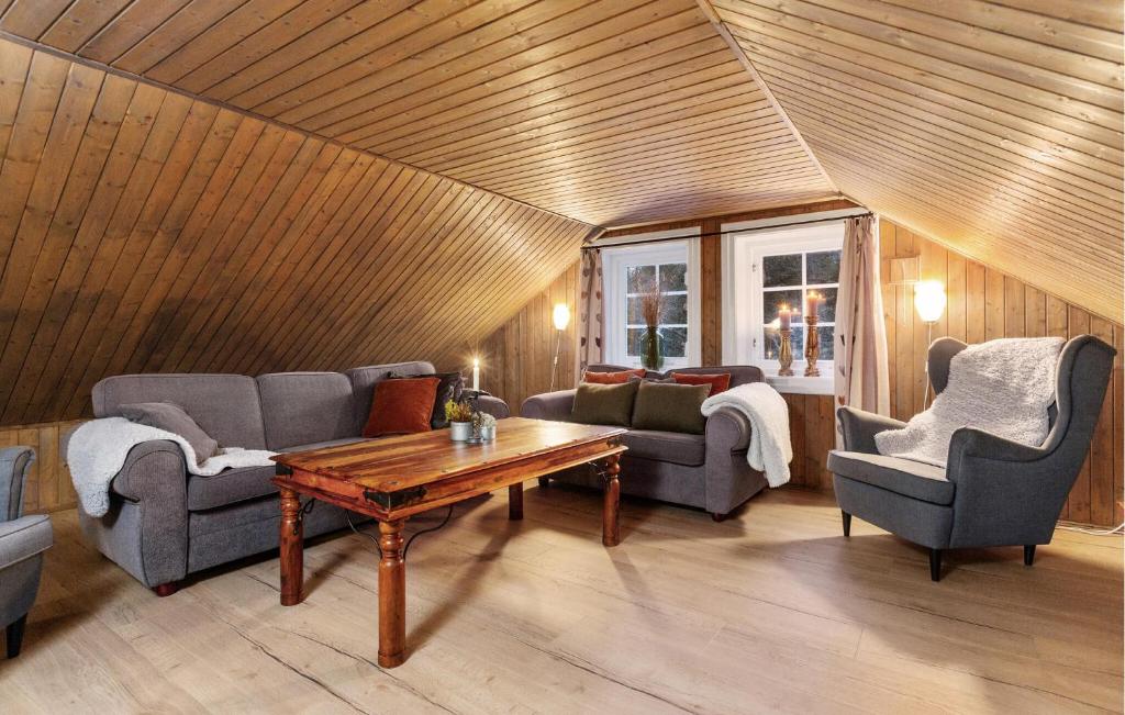 hytte 317 familiehytte stor 24 personer Oslo lufthavn Gardermoen airport Innlandet jacuzzi boblebad sauna badstu ski alpin