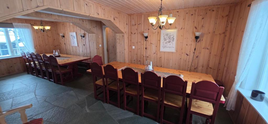 323. Storhytte på fjellet, 30-40 personer. Selskap arrangement, kurs konferanse. 13-18 soverom, 2 + bad. Oslo lufthavn Gardermoen 2 timer 50 min. - Bilde 11