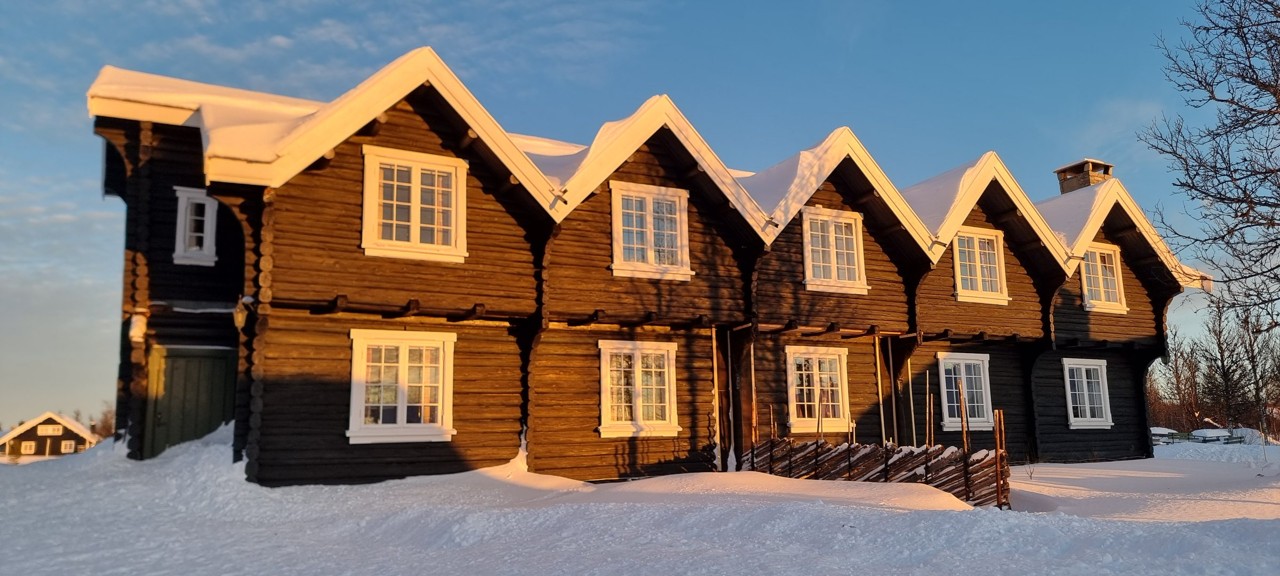 323. Storhytte på fjellet, 30-40 personer. Selskap arrangement, kurs konferanse. 13-18 soverom, 2 + bad. Oslo lufthavn Gardermoen 2 timer 50 min. - Bilde 3