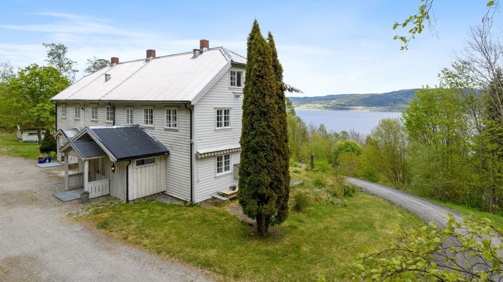 327. Selskapslokale langbord 30 personer, 13 soverom for 21 personer, selvhushold, kurs konferanse, langbord, 2 bad, 4 wc, Oslo lufthavn Gardermoen 35 min. - Bilde 4