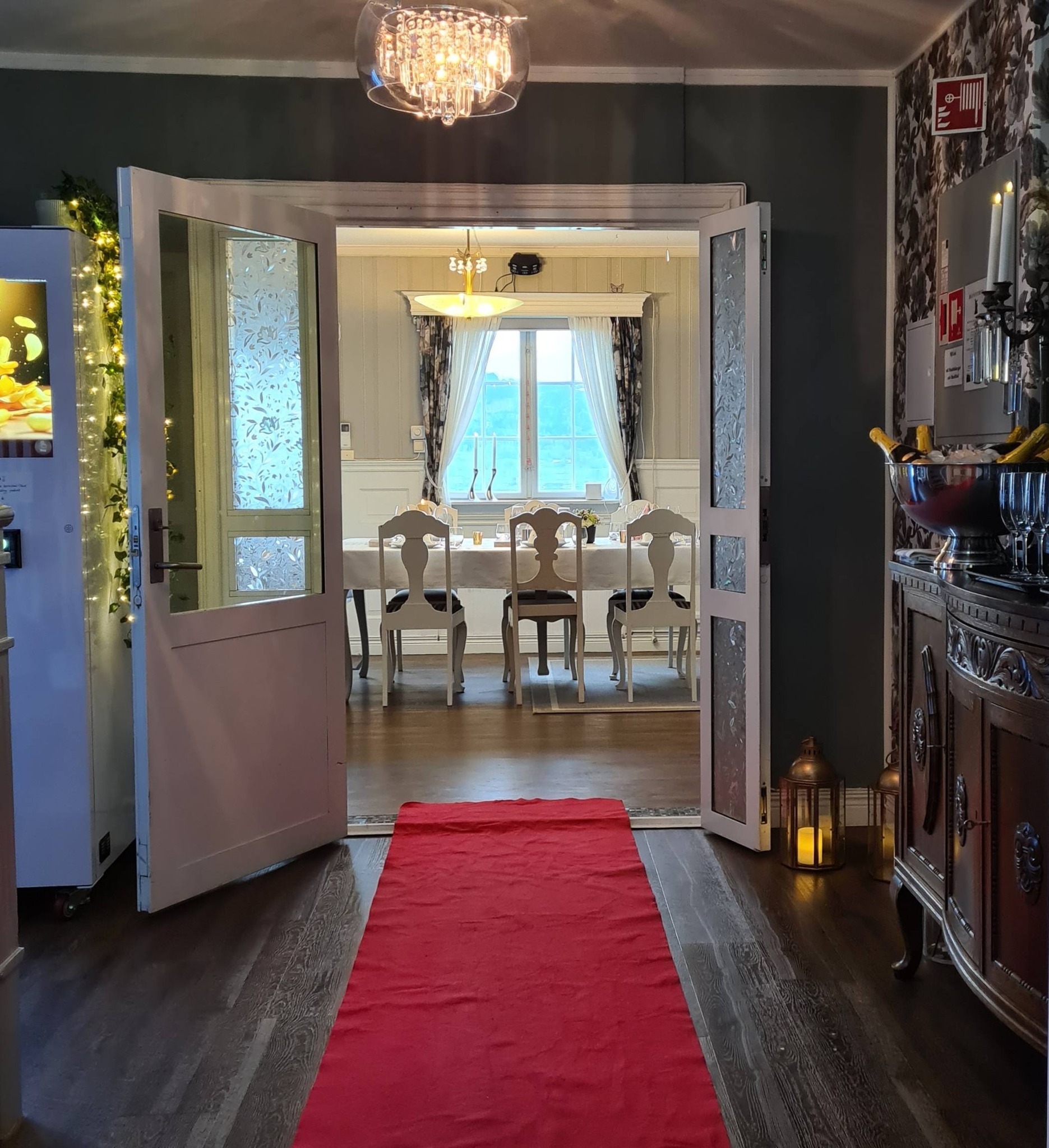327. Selskapslokale langbord 30 personer, 13 soverom for 21 personer, selvhushold, kurs konferanse, langbord, 2 bad, 4 wc, Oslo lufthavn Gardermoen 35 min. - Bilde 36