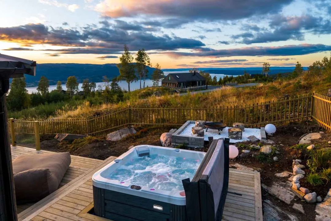 334. Spahytte Oslo lufthavn Gardermoen, 2 personer, jacuzzi og sauna med panoramautsikt. 1 time fra Oslo.